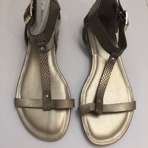 Metallic Bandolino Sandals NWOT
